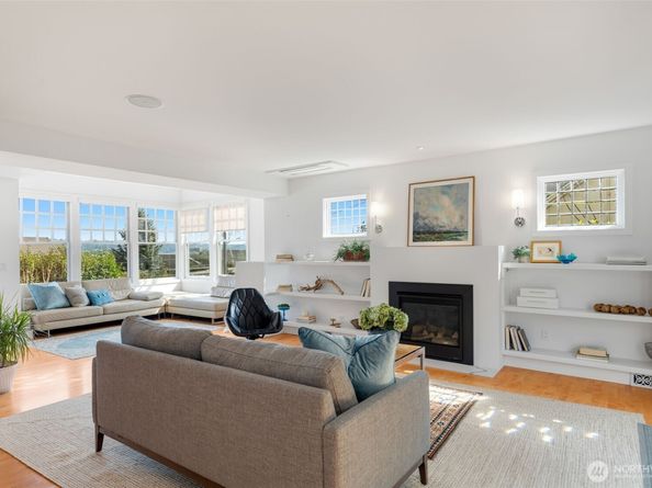 903 Lakeside Avenue S, Seattle WA 98144