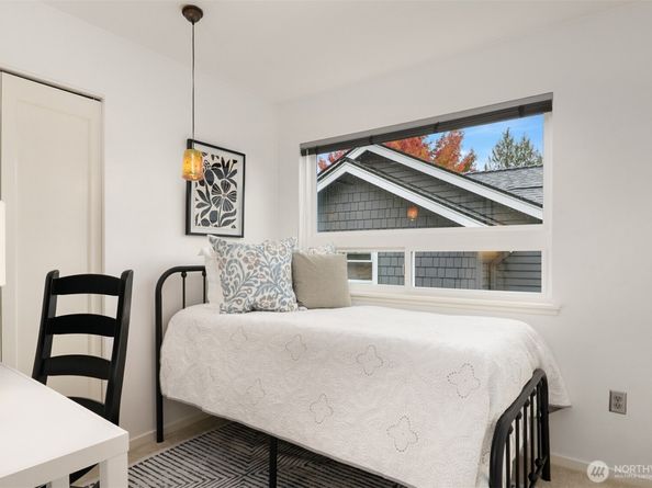 1929 42nd Avenue E B, Seattle WA 98112