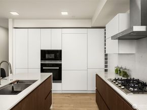 999 110th Avenue NE 500, Bellevue WA 98004