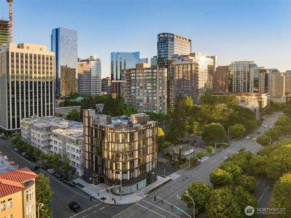 999 110th Avenue NE 500, Bellevue WA 98004