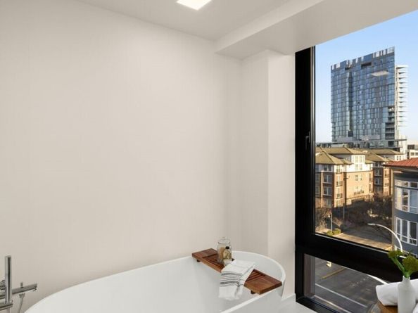 999 110th Avenue NE 500, Bellevue WA 98004