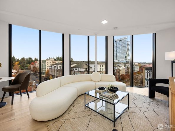 999 110th Avenue NE 500, Bellevue WA 98004