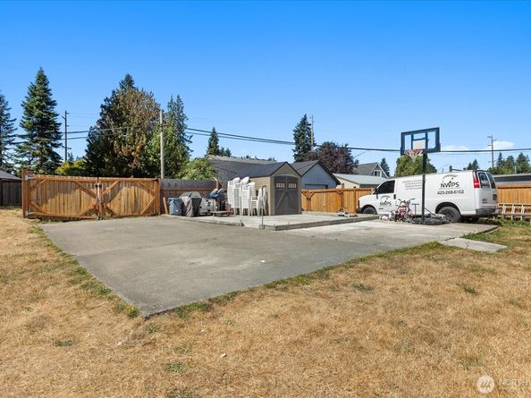 2323 Lexington #A & #C Avenue, Everett WA 98203