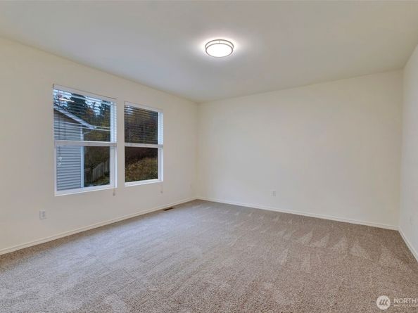 313 Glennwood Court SE, Renton WA 98056