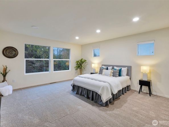 313 Glennwood Court SE, Renton WA 98056