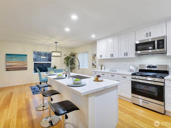 313 Glennwood Court SE, Renton WA 98056