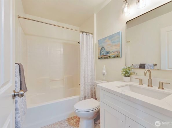 313 Glennwood Court SE, Renton WA 98056