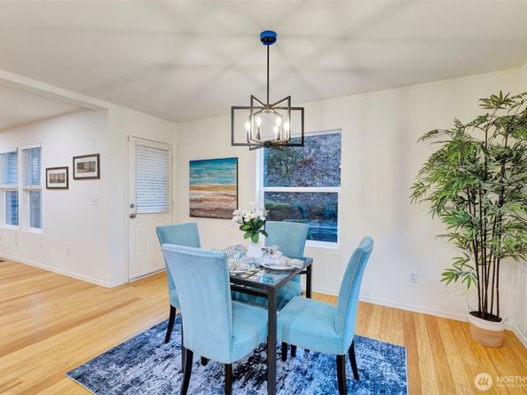 313 Glennwood Court SE, Renton WA 98056