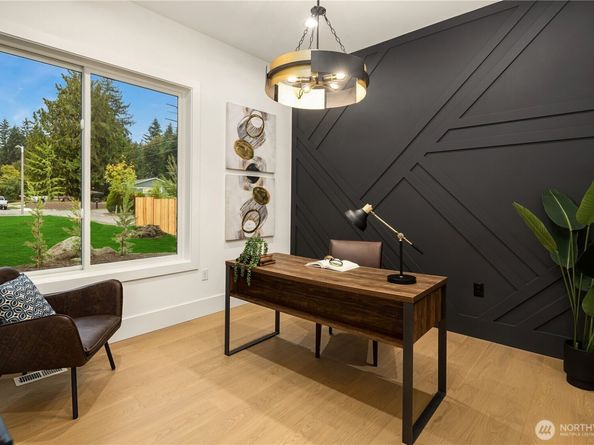 13698 NE 83rd Street, Redmond WA 98052