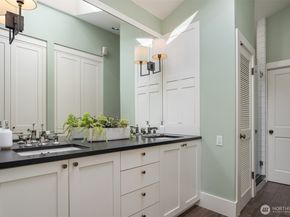 21819 SE 13th Place, Sammamish WA 98075