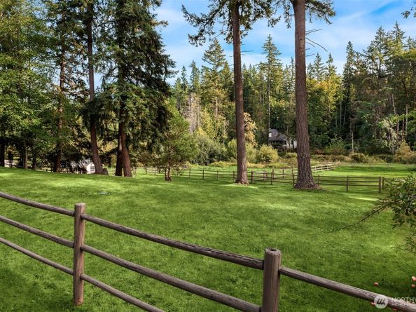 21819 SE 13th Place, Sammamish WA 98075