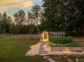 21819 SE 13th Place, Sammamish WA 98075