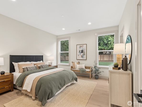 8427 200th Street SW, Edmonds WA 98026