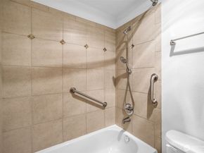 300 N 130th Street 7203, Seattle WA 98133