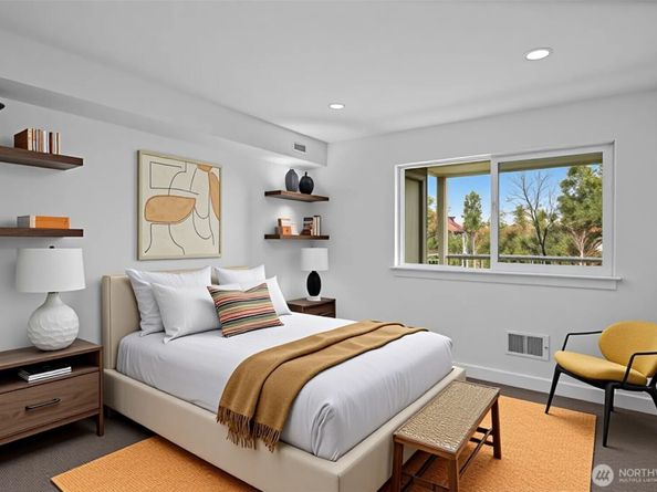 300 N 130th Street 7203, Seattle WA 98133