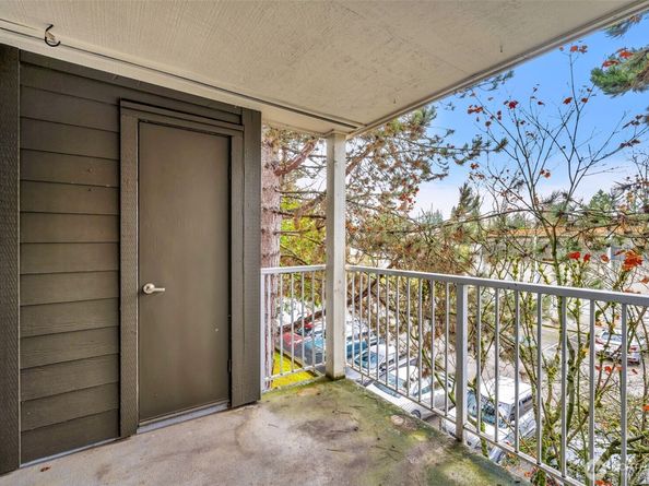 300 N 130th Street 7203, Seattle WA 98133