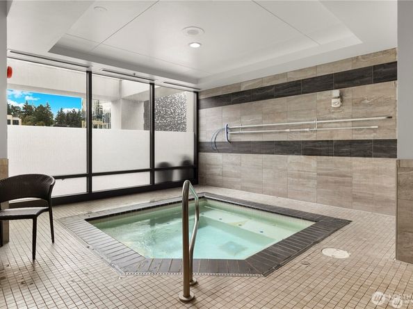 177 107th Avenue NE 703, Bellevue WA 98004