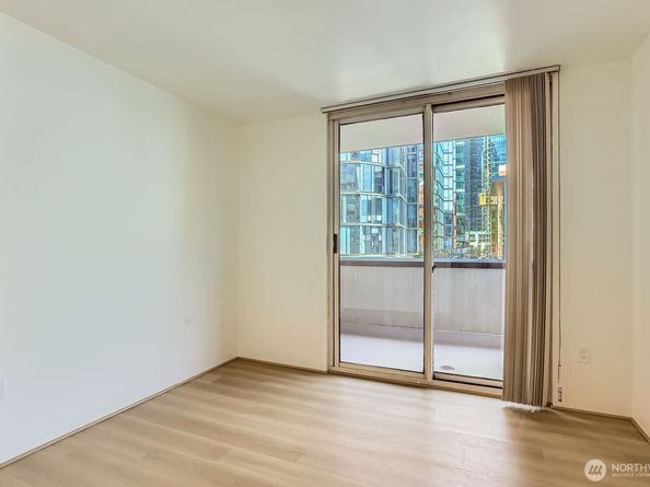 177 107th Avenue NE 703, Bellevue WA 98004