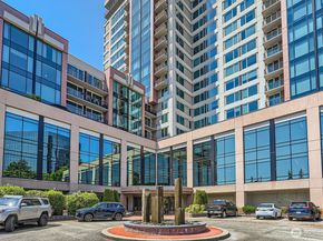 177 107th Avenue NE 703, Bellevue WA 98004