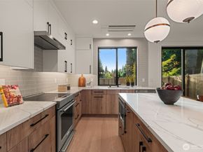 8011 131st Place NE, Kirkland WA 98033