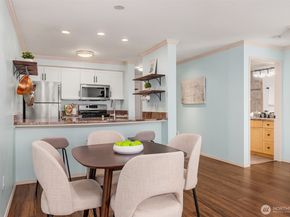 520 2nd Avenue W 406, Seattle WA 98119