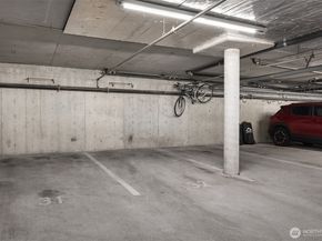 520 2nd Avenue W 406, Seattle WA 98119