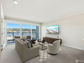 2001 Westlake Avenue N 32, Seattle WA 98109