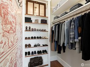 2001 Westlake Avenue N 32, Seattle WA 98109