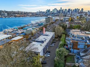 2001 Westlake Avenue N 32, Seattle WA 98109