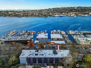 2001 Westlake Avenue N 32, Seattle WA 98109