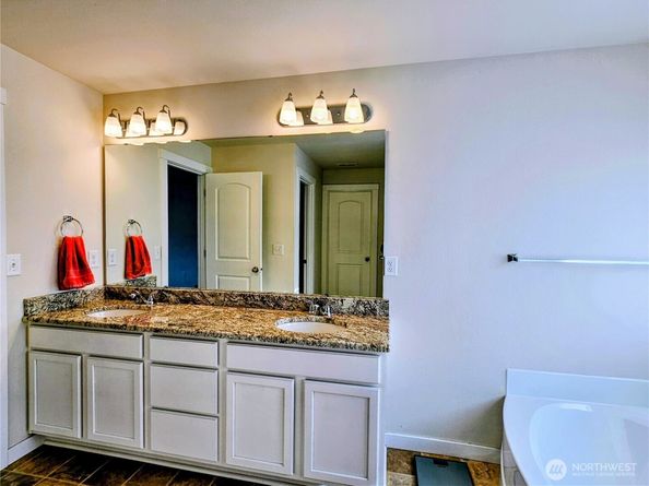 28910 121st Way SE, Auburn WA 98092