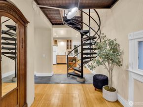 828 23rd Avenue, Seattle WA 98122