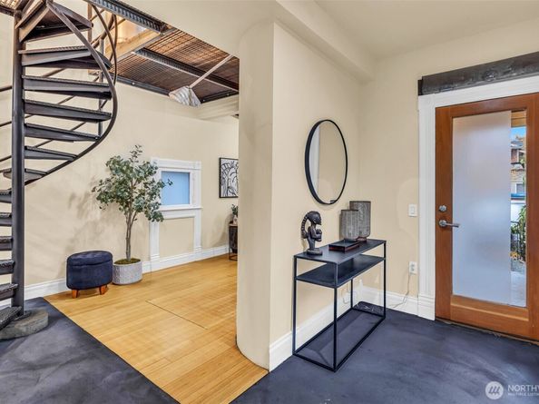 828 23rd Avenue, Seattle WA 98122