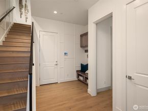 10811 (HS 109) 120TH Lane NE A, Kirkland WA 98033