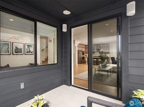 10811 (HS 109) 120TH Lane NE A, Kirkland WA 98033