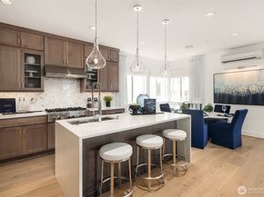 10811 (HS 109) 120TH Lane NE A, Kirkland WA 98033