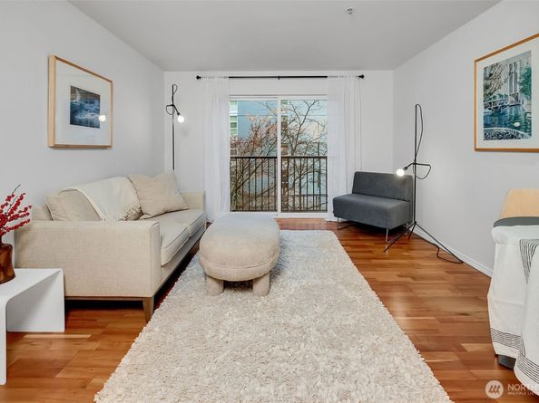 323 Queen Anne Avenue N 408, Seattle WA 98109