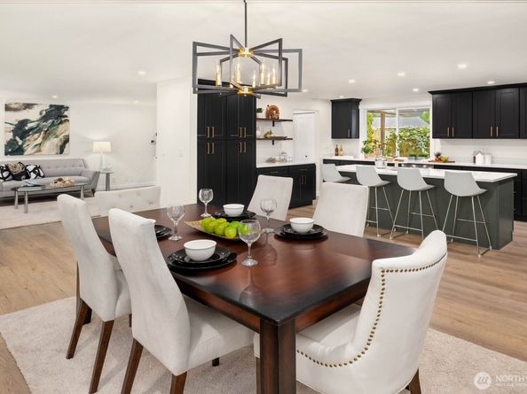 12528 SE 70th Street, Newcastle WA 98056