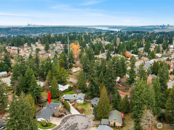 12528 SE 70th Street, Newcastle WA 98056