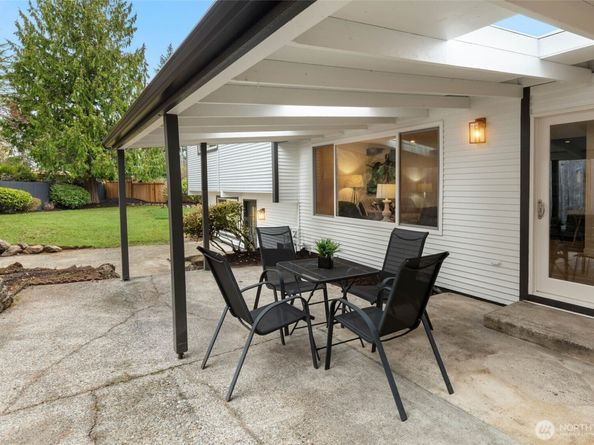 12528 SE 70th Street, Newcastle WA 98056