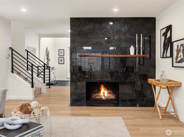 12528 SE 70th Street, Newcastle WA 98056