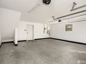 14760 NE 143rd Street 9D, Woodinville WA 98072