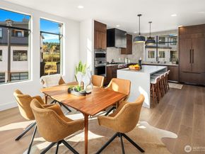 14760 NE 143rd Street 9D, Woodinville WA 98072