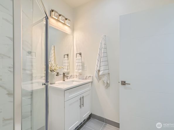 18331 1st Avenue NE, Shoreline WA 98155