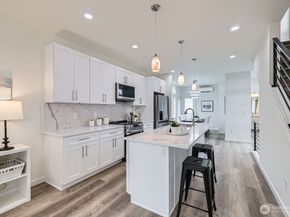 18331 1st Avenue NE, Shoreline WA 98155