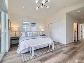18331 1st Avenue NE, Shoreline WA 98155