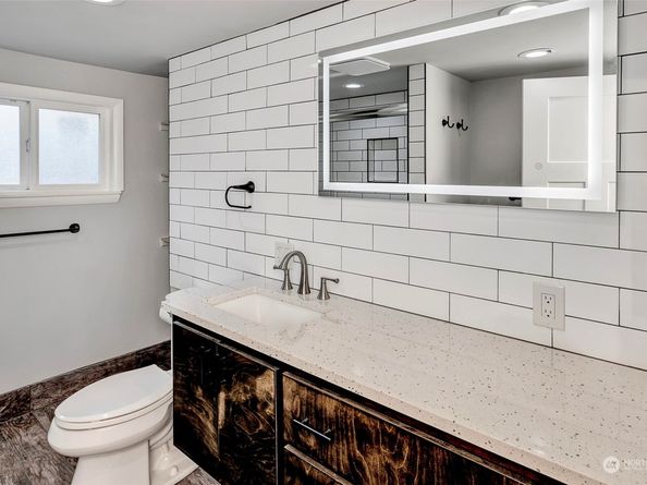 5717 186th Place SW, Lynnwood WA 98037