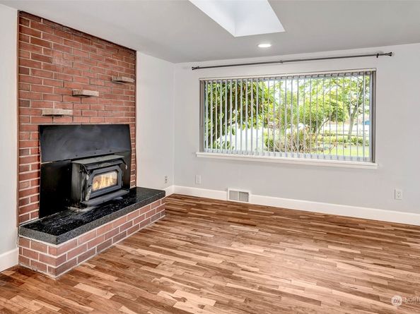5717 186th Place SW, Lynnwood WA 98037