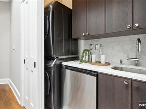 254 4th Street, Jersey City NJ 07302