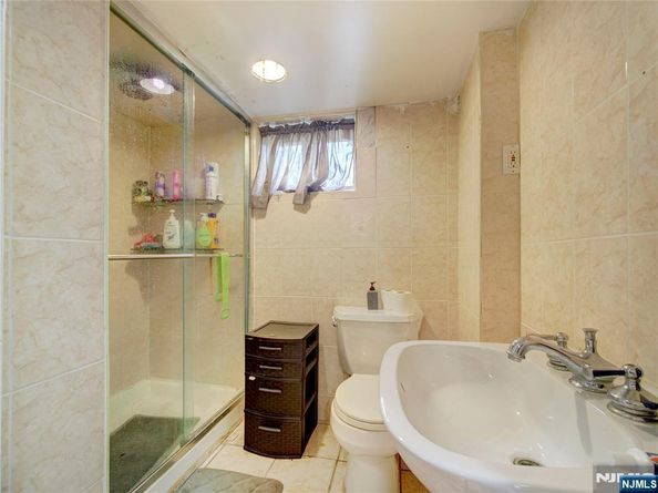 82 Roosevelt Square, Englewood NJ 07631